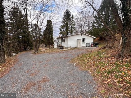 206 N Green St, Berkeley Springs