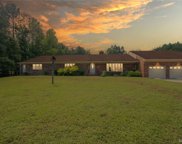 19728 Flatfoot Road, Dinwiddie image