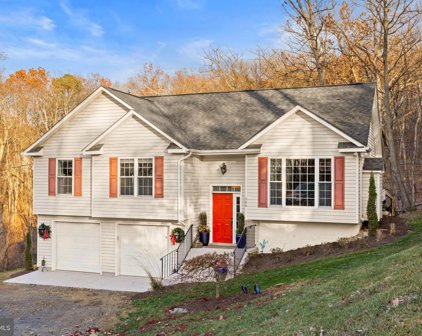 365 Vesey Dr, Front Royal
