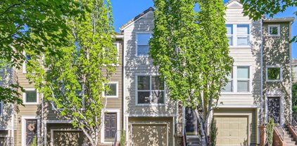 2871 NW KENNEDY CT, Portland