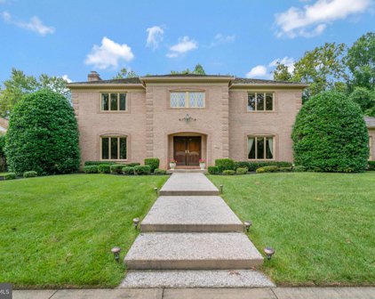 1104 Dunaway Dr, Mclean