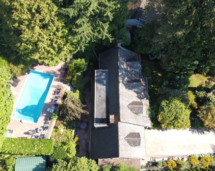 4708 Willow Place, West Vancouver