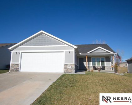 1000 Hackberry Street, Bennet