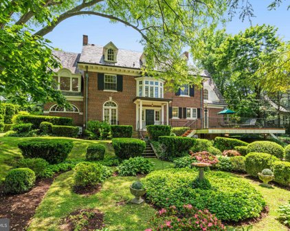 5636 Western Ave, Chevy Chase
