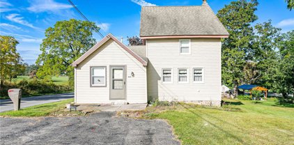 880 Brook  Road, Chili-262200
