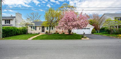 1132 Oak Road, Manasquan