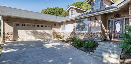 26750 El Camino Drive, Tehachapi