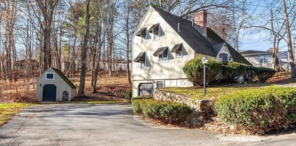 65 Larch St, Clinton