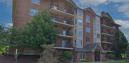6675 S Cass Avenue Unit #5A, Westmont