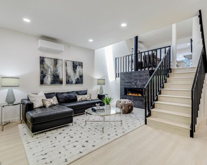 366 Sierra Vista Avenue Unit #8, Mountain View