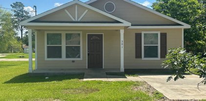 301 Billington Street, Clute
