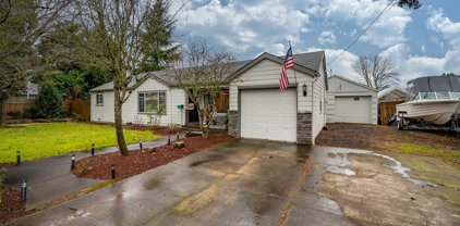 820 FAIRVIEW DR, Springfield