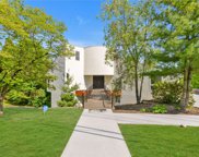 82 Lakeshore Drive, Eastchester image