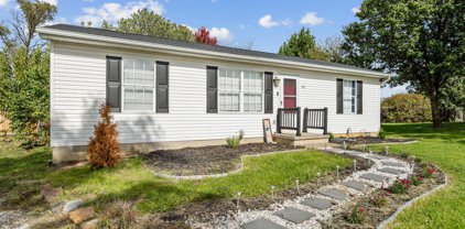 255 Midnoon Dr, Martinsburg