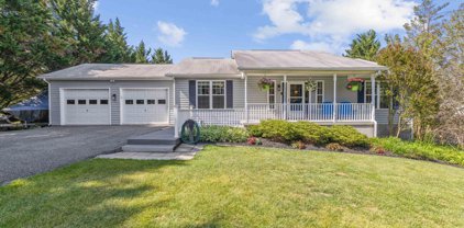 3302 Hampton Ct, Mount Airy