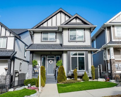 36061 Emily Carr Green, Abbotsford