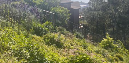 00 Highland, El Granada