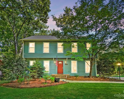 16424 Beech Hill  Drive, Huntersville
