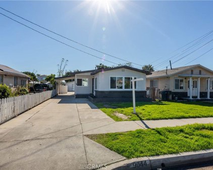 9044 Algeroma Street, Bellflower