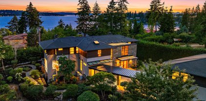 9632 Lake Washington Boulevard NE, Bellevue