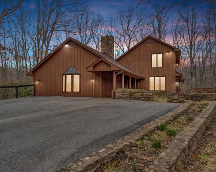 4745 Carvins Cove  Rd, Salem