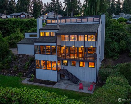 10867 NE Bill Point Drive, Bainbridge Island