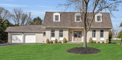 91 Portage Drive, Freehold