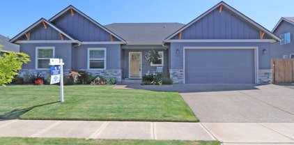 752 Fox St, Stayton