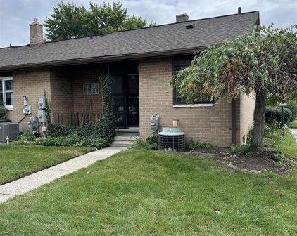8401 18 Mile, Sterling Heights