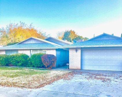 678 E 300 S, St George