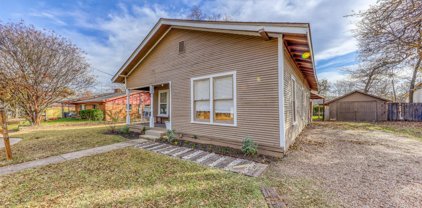 319 W Russell Street, Weatherford