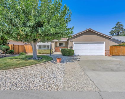 1021 W Latimer Avenue, Campbell