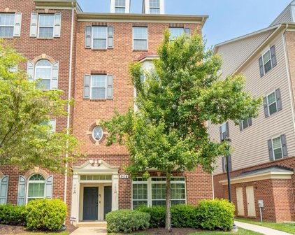904 Hall Station Dr Unit #200, Bowie