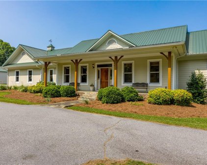 6262 Lake Front Road, High Point