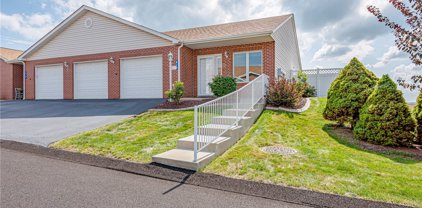 810 Everview Lane, Derry Twp