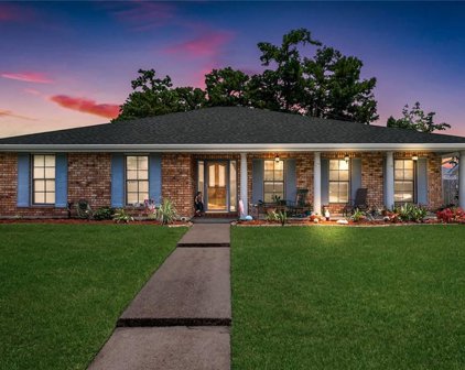 16 Parlange  Drive, Destrehan