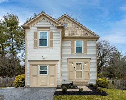 1012 W Seminary Ave W, Lutherville Timonium