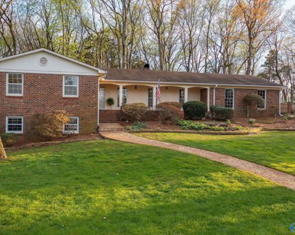806 Lenlock Drive, Huntsville