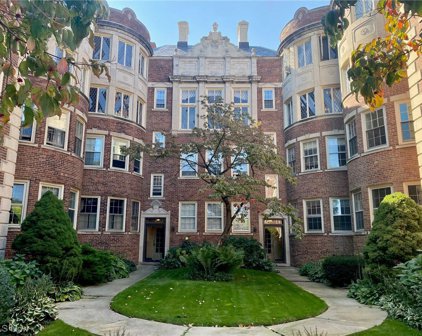 16300 Van Aken Boulevard Unit 305, Shaker Heights