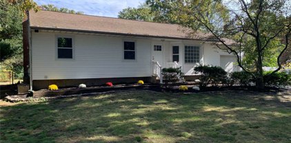 49 Ackerly Lane, Ronkonkoma