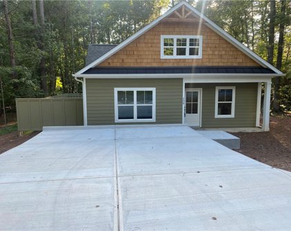 208 Hillside Drive, Waleska