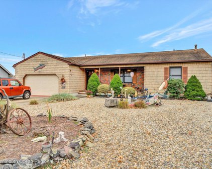 13 Parkers Point Boulevard, Forked River
