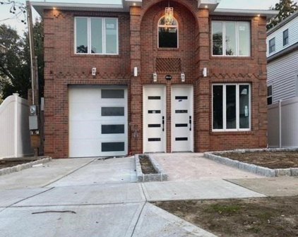 206-42 46 Road, Bayside