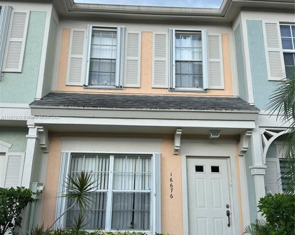 16676 Hemingway Dr Unit #16676, Weston