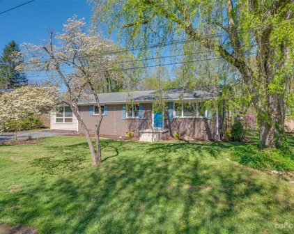 1111 Cherokee  Drive, Hendersonville