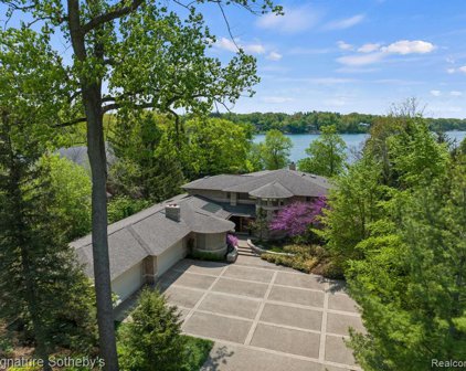4811 OLD ORCHARD TRAIL, Orchard Lake Village
