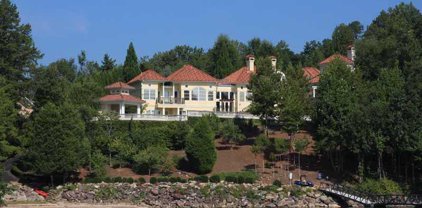 8440 Lanier Drive, Cumming