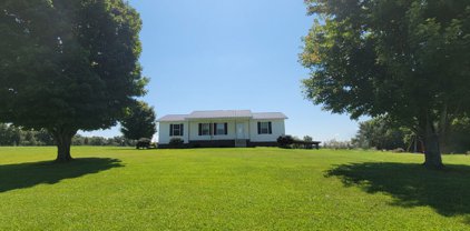 1376 Center Hill Rd, Woodbury