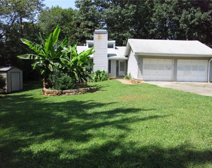 210 Country Trail, Woodstock