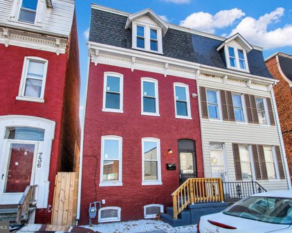 738 W Philadelphia St, York